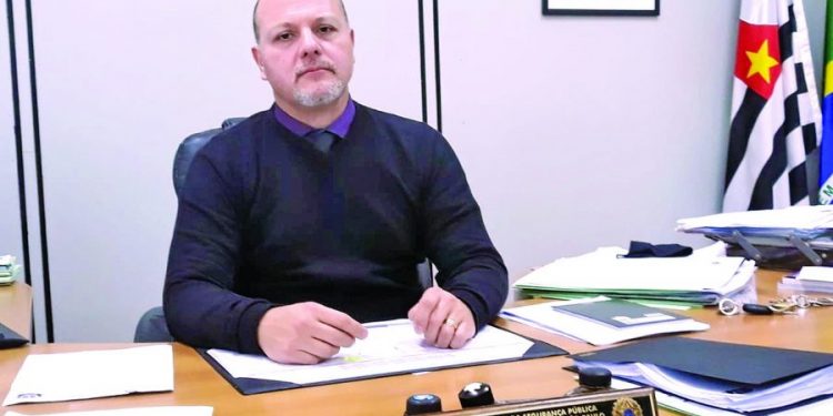 Delegado titular do 52º DP afirma que golpes de estelionatários e furtos de celulares estão em alta