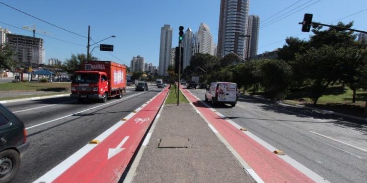 Baladas lacradas no Anália Franco são denunciadas por reabrirem