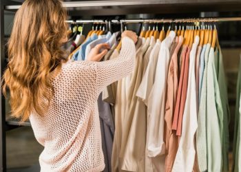 Pesquisa da Associação Comercial mostra que a economia começa a reaquecer