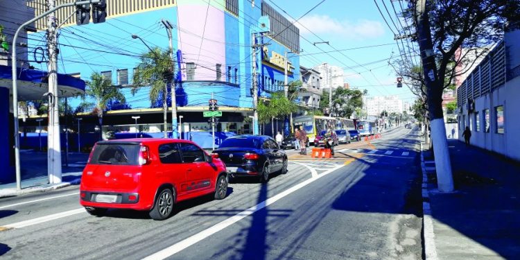 O que mudou dois anos depois da alteração de direção na Avenida Celso Garcia?