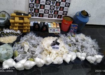 PM faz apreensão de drogas em Operação ‘Áreas Críticas’, na Comunidade do Pau Queimado, no Tatuapé