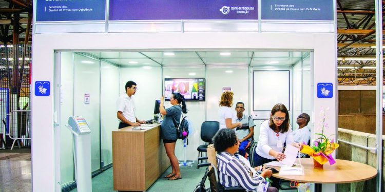 Estação Tatuapé do Metrô atende pessoas com deficiência