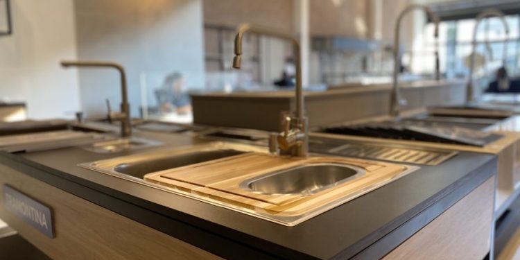 Obra Fácil Tatuapé apresenta linha de calha úmida para uma cozinha mais organizada e funcional