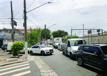 Motoristas questionam local de ciclofaixa na Rua Melo Peixoto e suas consequências