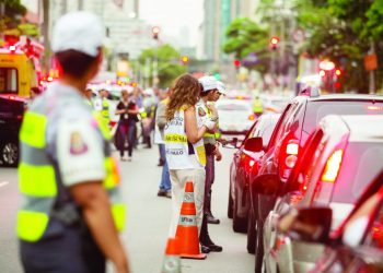 Talonário eletrônico vai agilizar multas do Detran