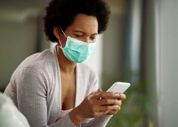 Cuidados de higiene devem ser observados no uso do celular