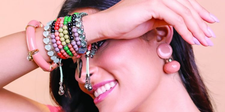 Juliana Manzini inaugura loja de acessórios no Shopping Anália Franco