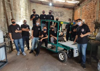 Alunos de Etec de Artur Alvim buscam apoio a carro movido a energia solar