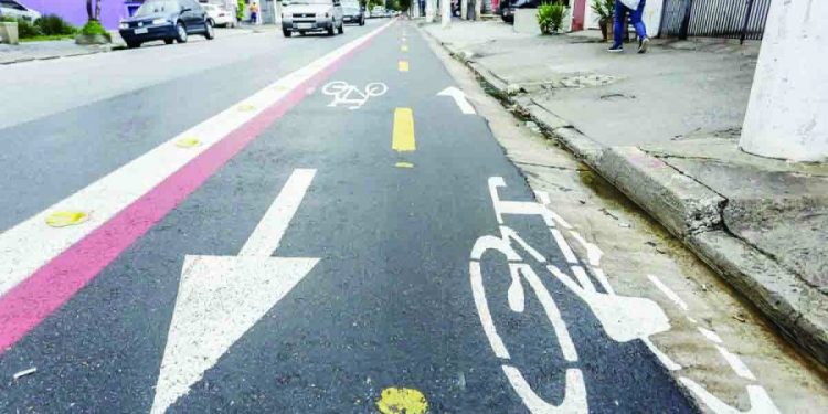 Av. Waldemar Tietz, em Artur Alvim, entra no roteiro das ciclofaixas