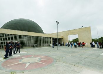 Eventos no Planetário do Carmo reúnem especialistas em tecnologia e astronomia