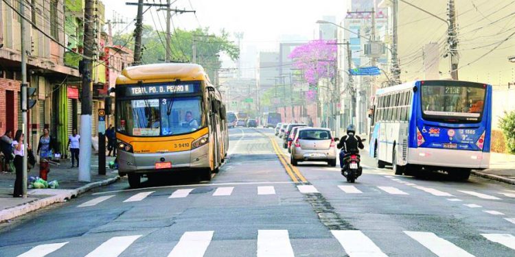 Avenida Celso Garcia espera por projeto, mas não recebe