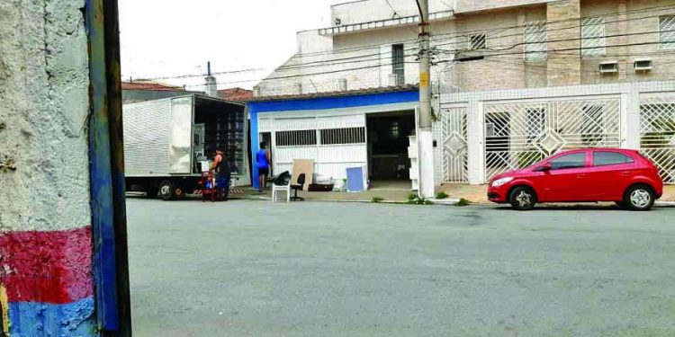 Serviço de atendimento a jovens sai da Rua Urumajó, no Tatuapé