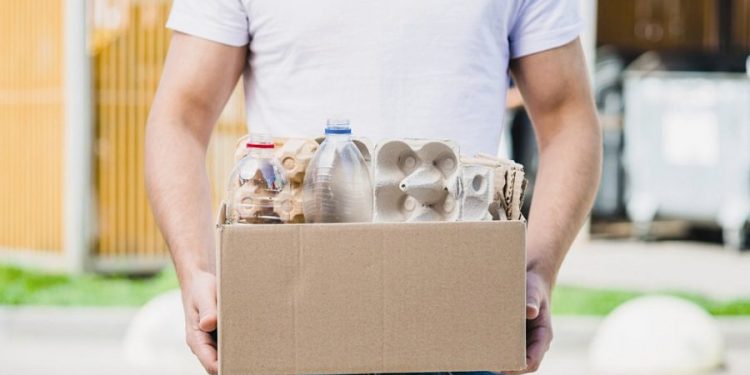 Atenção no descarte das embalagens após a compra pelo sistema delivery