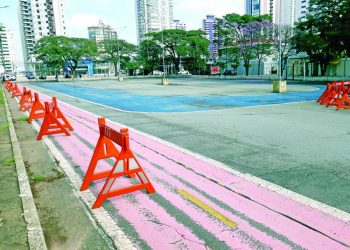 Familiares pedem a abertura de espaços para crianças, no Ceret, com supervisão