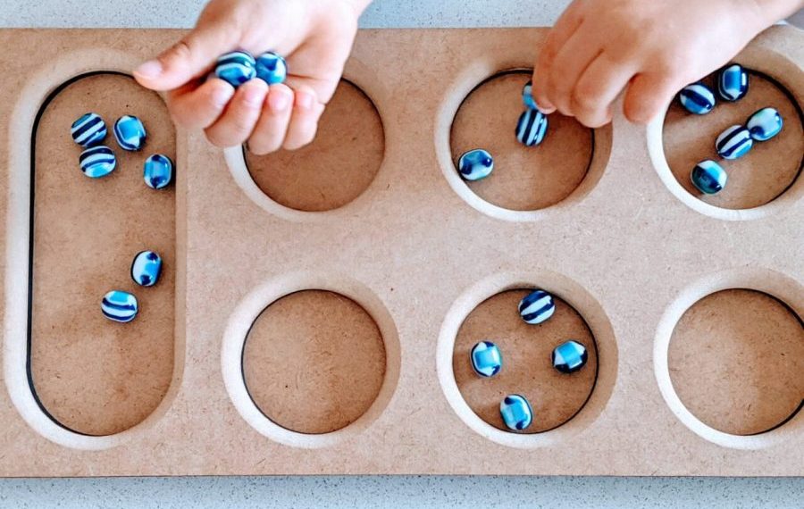 Jogar mancala resgata a riqueza da cultura africana - Tempojunto