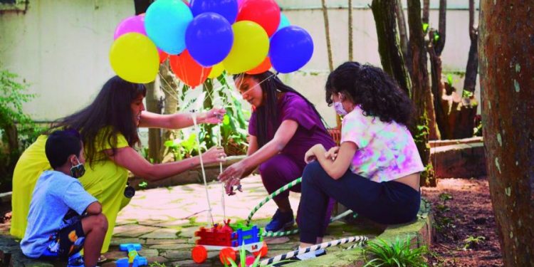 Exposição na Oficina Cultural Alfredo Volpi, em Itaquera, apresenta pintura de alunos