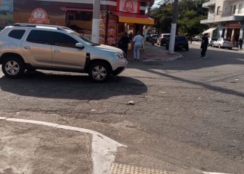 Morador do Parque São Jorge denuncia buracos e falta de faixas de pedestres