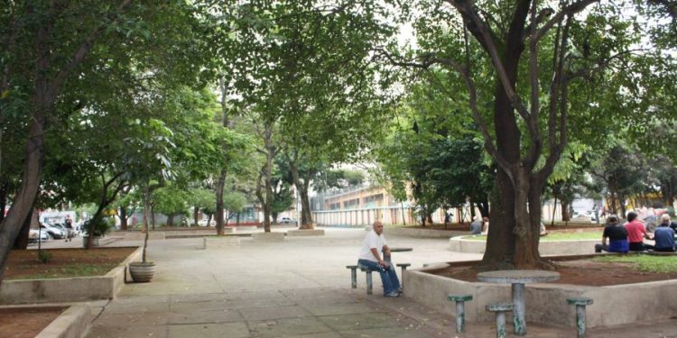 Moradores retomam mobilização para melhorar segurança no Largo do Bom Parto