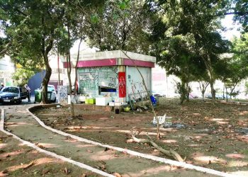 Praça Antonio Giaquinto, no Jardim Anália Franco, vira abrigo para sem-teto