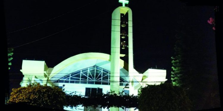 Paróquia São Carlos Borromeu, na Vila Prudente, tem arraial com várias delícias