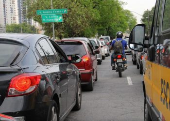 Rodízio de veículos está de volta e número de mortes segue em alta