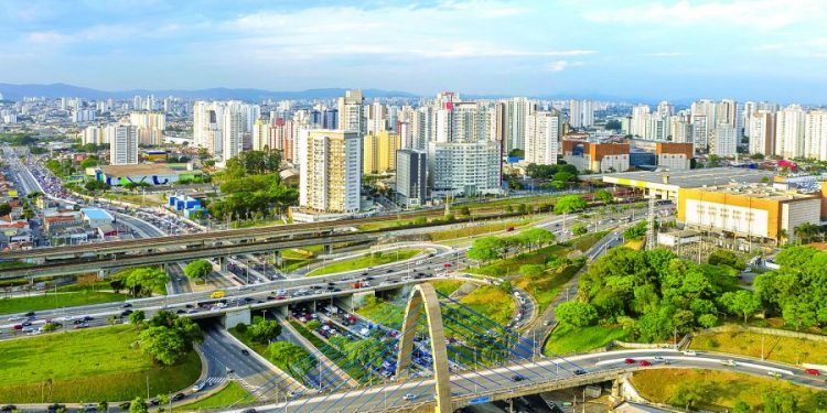 Viaduto Pires do Rio, no Tatuapé, terá uma parte fechada para obras