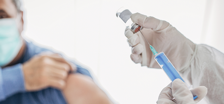 A importância da vacinação em idosos