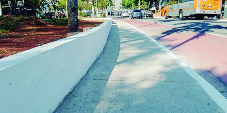 Em quase 800 mil m² de calçadas foram investidos R$ 140 milhões