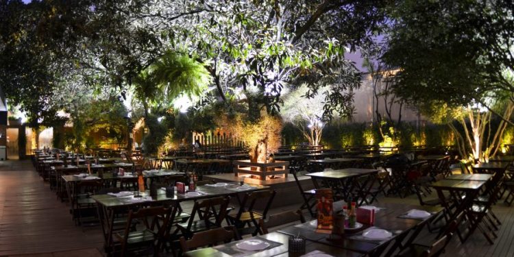 Show de Sidney Magal no 7º aniversário do Quintal do Espeto