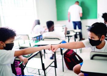 Aulas presenciais retornam à rede pública e particular a partir do dia 18