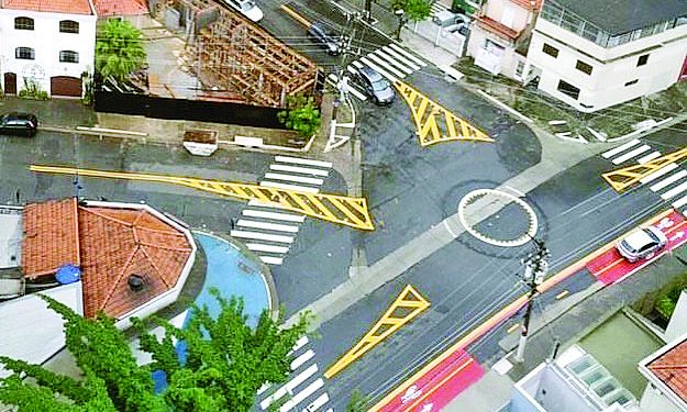 Ciclofaixa da Rua Bento Gonçalves, no Anália Franco, ainda é criticada