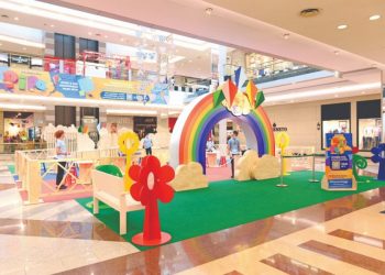 As pipas invadem o Shopping Anália Franco em homenagem ao Dia das Crianças