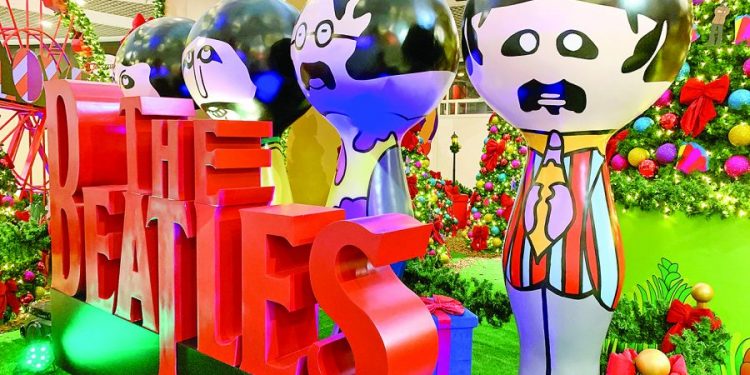 Os Beatles inspiram a decoração de Natal no Complexo Tatuapé
