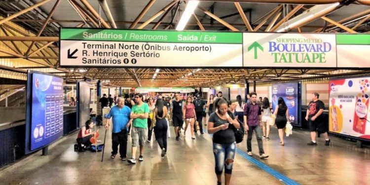 Estação Tatuapé do Metrô festeja seus 40 anos no auge da capacidade