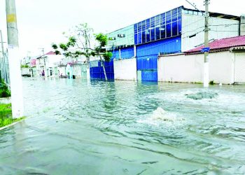 Galerias entupidas provocam sérios prejuízos a moradores do Pq. São Jorge