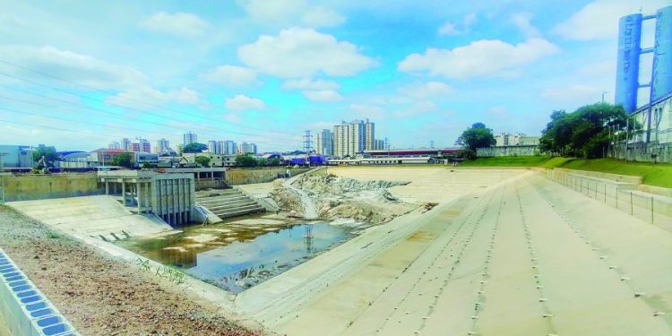 Secretaria planeja investir R$ 755 milhões em 15 piscinões contra enchentes