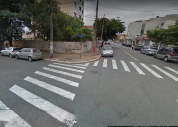 Rompimento de galeria faz CET desviar o trânsito em ruas da Mooca