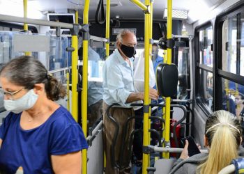 Ônibus grátis a idosos em SP pode ser pago pelo governo federal