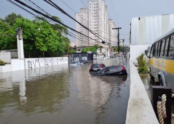 Projeto antienchente da Rua Arnaldo Cintra está aprovado, mas cadê a verba?