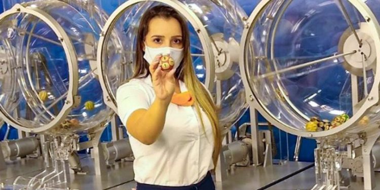 Morador do Carrão leva prêmio do programa Nota do Milhão