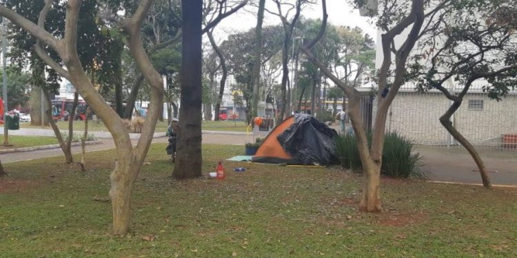 Praça Silvio Romero volta a ser palco de reivindicações