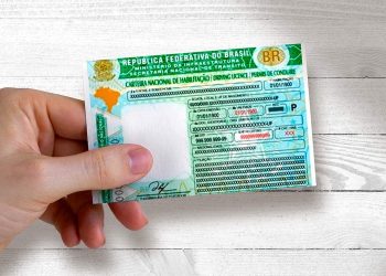 Novo modelo de CNH já pode ser solicitado por motoristas