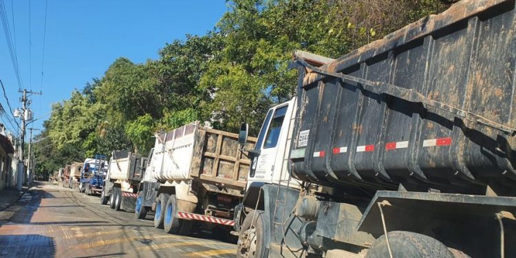 Metrô decide dar atenção a moradores do Jd. Têxtil, após abalo em casas