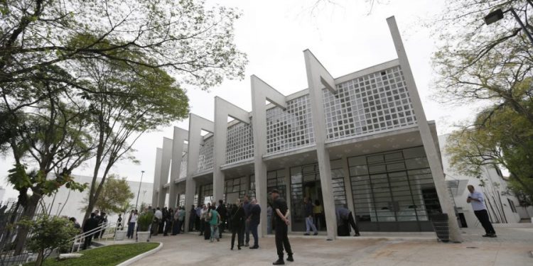 Teatro Artur Azevedo, na Mooca, festeja 70 anos com muita história