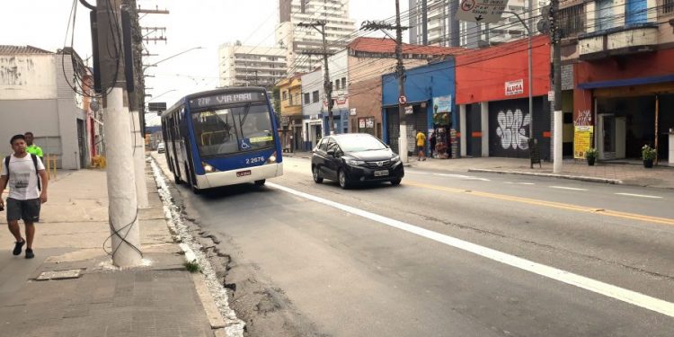 Recapeamento da Av. Celso Garcia começará após a concretagem da faixa de ônibus