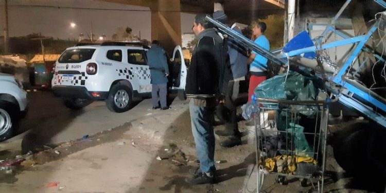 Em ‘Operação Sufoco’, PM aborda suspeitos de furtos a casas no Parque São Jorge