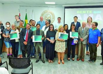 Distrital Tatuapé da ACSP faz homenagens a personalidades