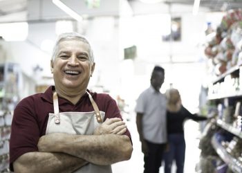 Programa Fábrica de Negócios ajuda empreendedores com mais de 50 anos