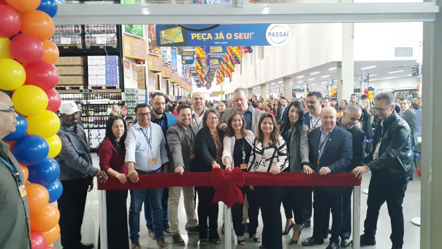 Assaí inaugura loja no principal corredor viário do país