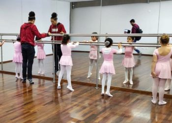 CEU Vila Prudente/Vila Alpina organiza atividades como aulas de balé e karatê
